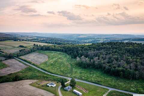 5 Homestead Farm Lane, Millerton, NY 12546