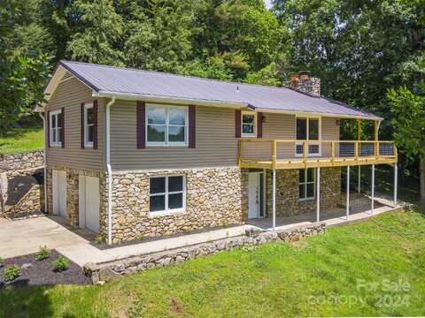 261 Old Leicester Road, Asheville, NC 28804