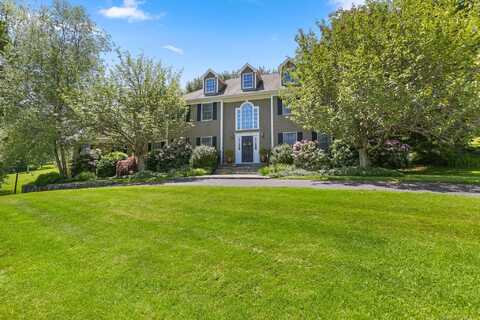 31 Kent Lane, Trumbull, CT 06611