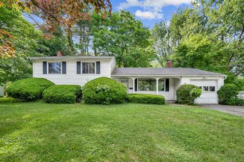 12 Banbury Lane, Bloomfield, CT 06002