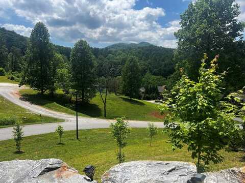 11 Copper Canopy Dr., Cullowhee, NC 28723