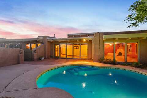 973 Camino Hermosa, Corrales, NM 87048