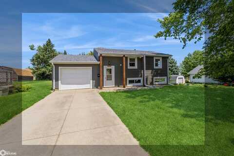 206 Bohen Street, Marshalltown, IA 50158