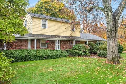 64 Old Hickory Rd, Lancaster, MA 01523