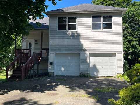 67 9th Ave Avenue, Huntington Station, NY 11746