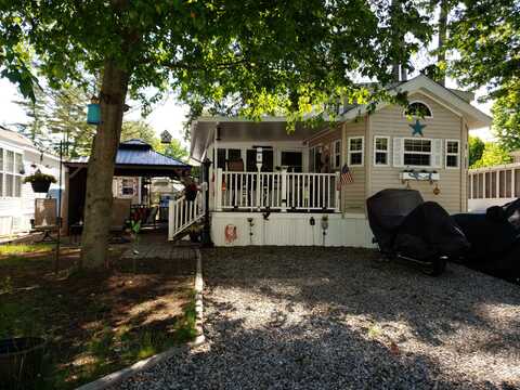 27 Ocean Park Road, Old Orchard Beach, ME 04064