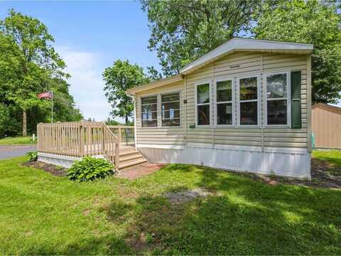 1 Pike Circle, South Hero, VT 05486