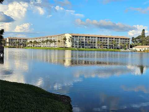 Lake Bayshore, BRADENTON, FL 34205