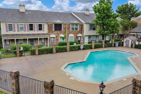 641 Carriagehouse Lane, Garland, TX 75040