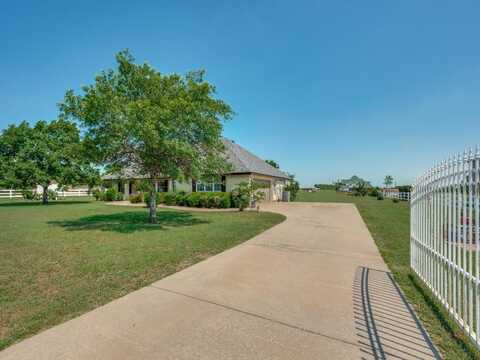 800 Ranch Road, Fort Worth, TX 76131
