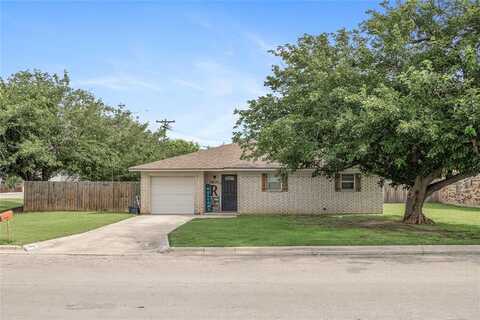 3800 Country Side Drive, Brownwood, TX 76801