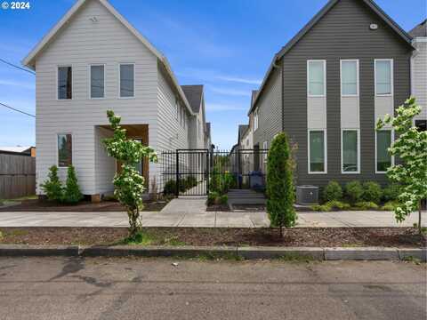 7476 N OSWEGO AVE, Portland, OR 97203