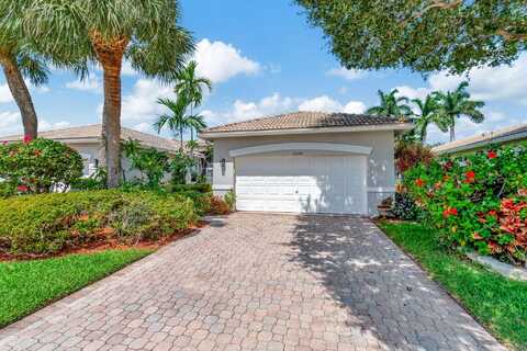 10544 Royal Caribbean Circle, Boynton Beach, FL 33437