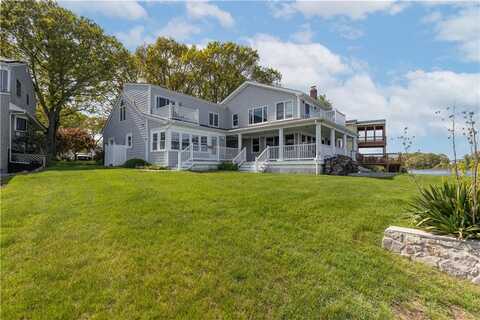 122 Riverside Drive, East Providence, RI 02915