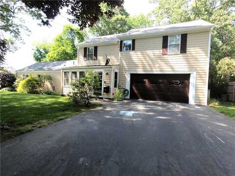 150 Promenade Street, Barrington, RI 02806