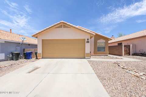 9405 E Yogo Sapphire Lane, Tucson, AZ 85747