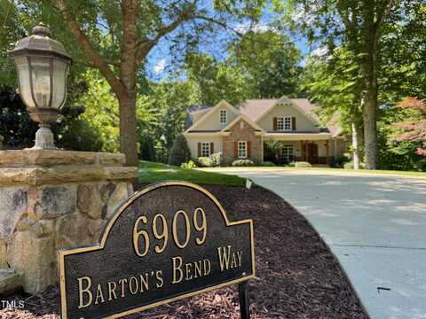 6909 Bartons Bend Way, Raleigh, NC 27614