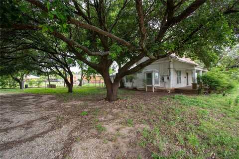 1014 W 3rd Street, Mc Gregor, TX 76657