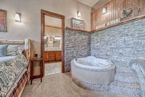 Highland View, REDMOND, OR 97756