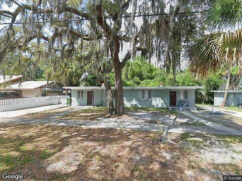 Oak, PALATKA, FL 32177