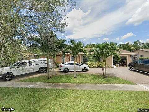 105Th, PEMBROKE PINES, FL 33026