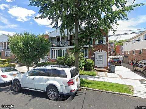 Strickland, BROOKLYN, NY 11234