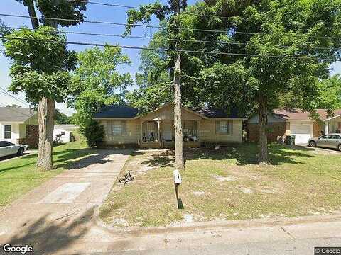 Delia, HUNTSVILLE, AL 35810