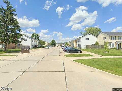 Charter Oaks, CLINTON TOWNSHIP, MI 48036