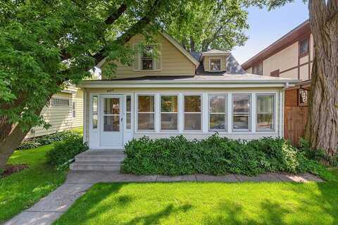 Lyndale, MINNEAPOLIS, MN 55409