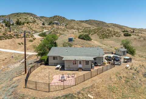 8630 Penhaven Lane, Leona Valley, CA 93551