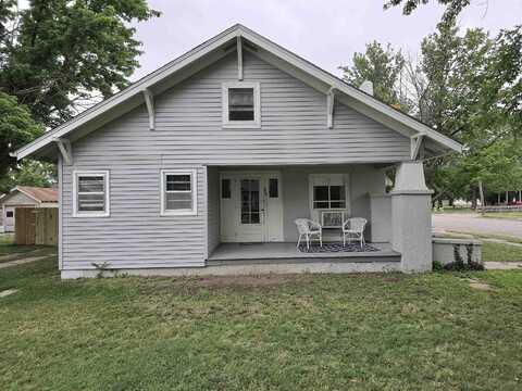 523 W 10th, La Crosse, KS 67548