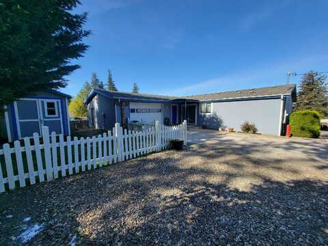 1260 N Henry Street, Coquille, OR 97423