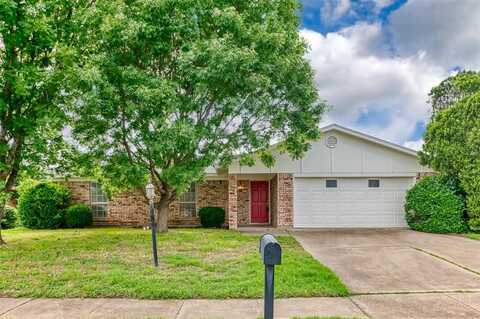 308 S Heights Drive, Crowley, TX 76036