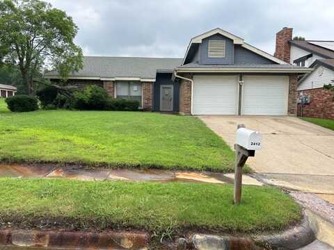 2412 Amber Hill Lane, Euless, TX 76039