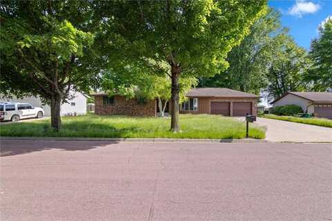 512 4th Street NW, New Richland, MN 56072