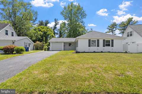 53 MANOR LANE, WILLINGBORO, NJ 08046