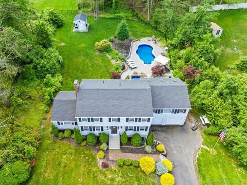 11 Carolyn Court, North Haven, CT 06473