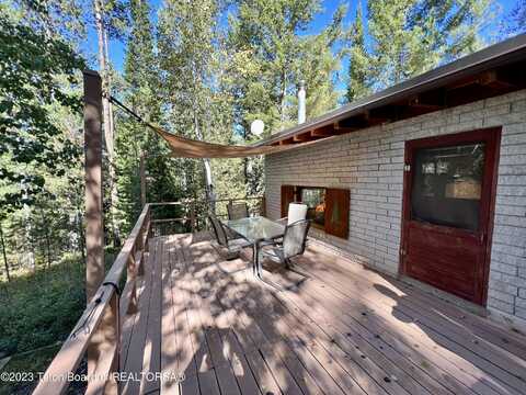 415 FOREST ROAD 21, Alpine, WY 83128