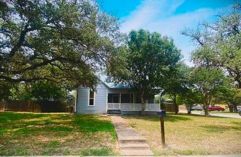 511 E Fannin, Beeville, TX 78102