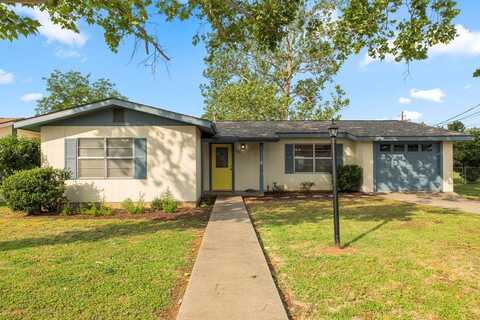 331 Nimitz St, Fredericksburg, TX 78624