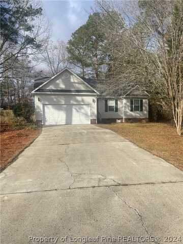 448 Forest Woods Drive, Raeford, NC 28376
