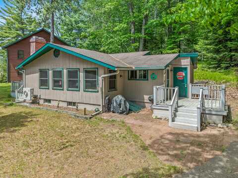 7454 LODGE CR, Three Lakes, WI 54562