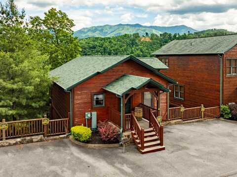 640 Park Vista Way, Gatlinburg, TN 37738