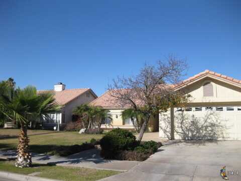 2442 Vine St, El Centro, CA 92243