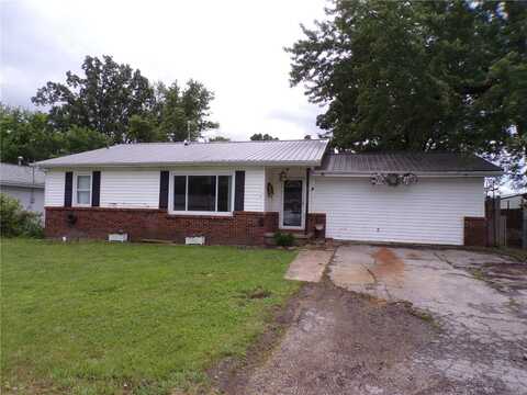 707 McClain, Richland, MO 65556