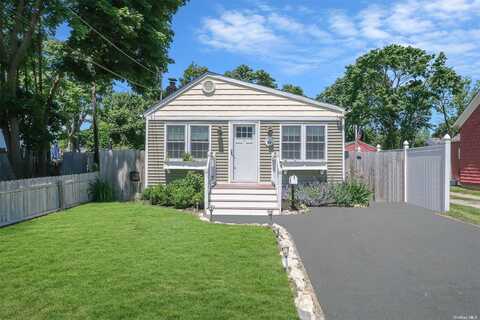 69 Columbia Street, Patchogue, NY 11772