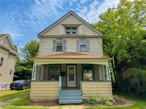 78 East Mapledale, Akron, OH 44301