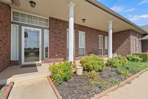 5900 S Ventura Drive, Oklahoma City, OK 73135