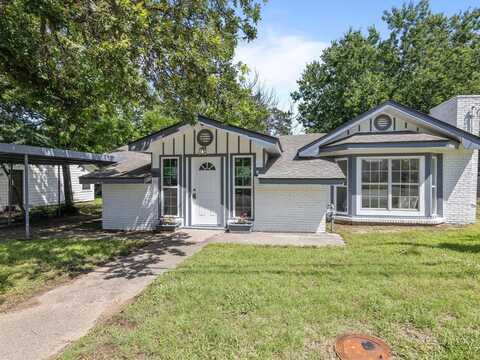 309 Miller Street, Bowie, TX 76230