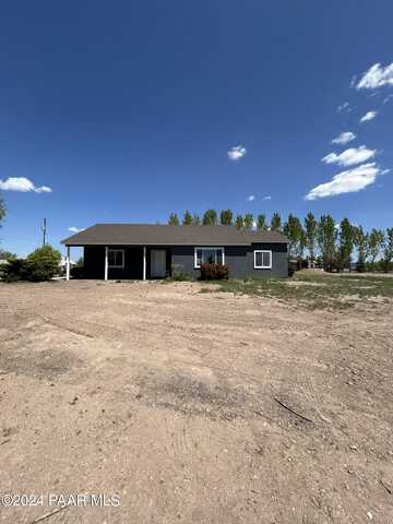 550 W Little Ranch Road, Paulden, AZ 86334